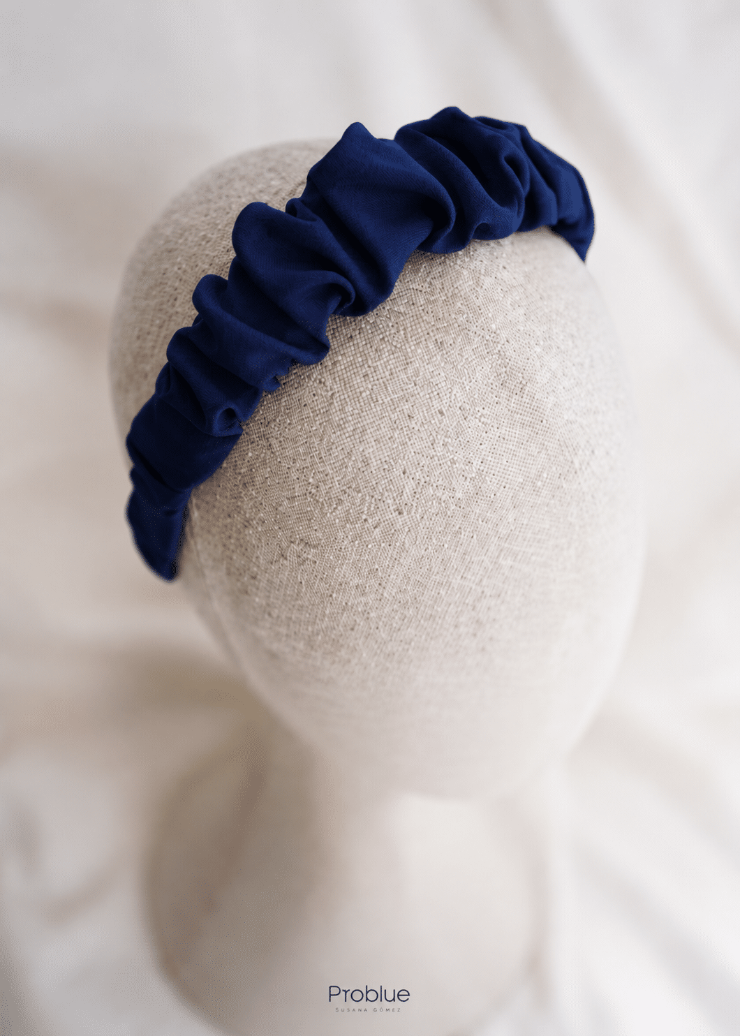 fruncida azul